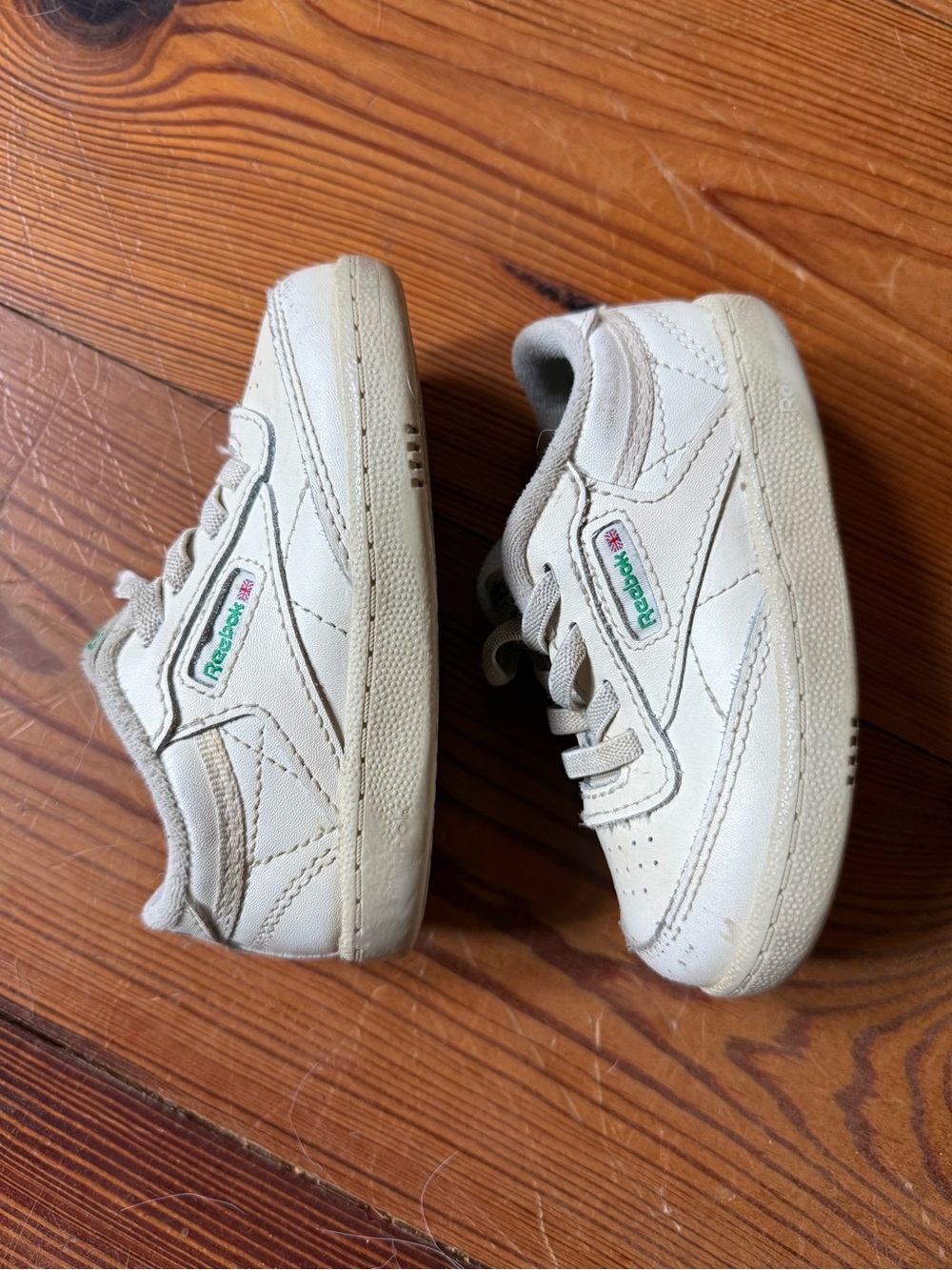 Reebok Kids/Toddler White Leather Sneakers with Green Logo